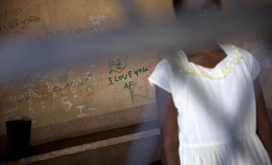 Un informe de derechos humanos de la ONU ha revelado que las personas víctimas de la trata y obligadas a trabajar en centros fraudulentos son sometidas a tortura, abusos sexuales y condiciones similares a las de una prisión.